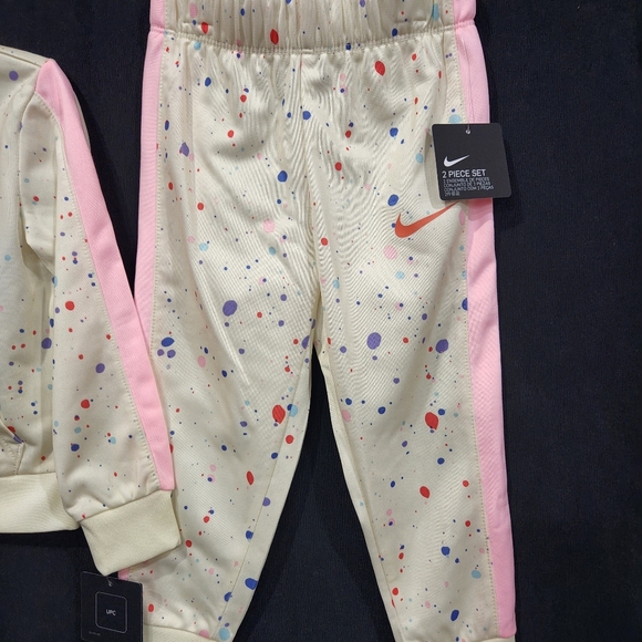 🆕️ Nike Track Suit - Picture 14 of 15